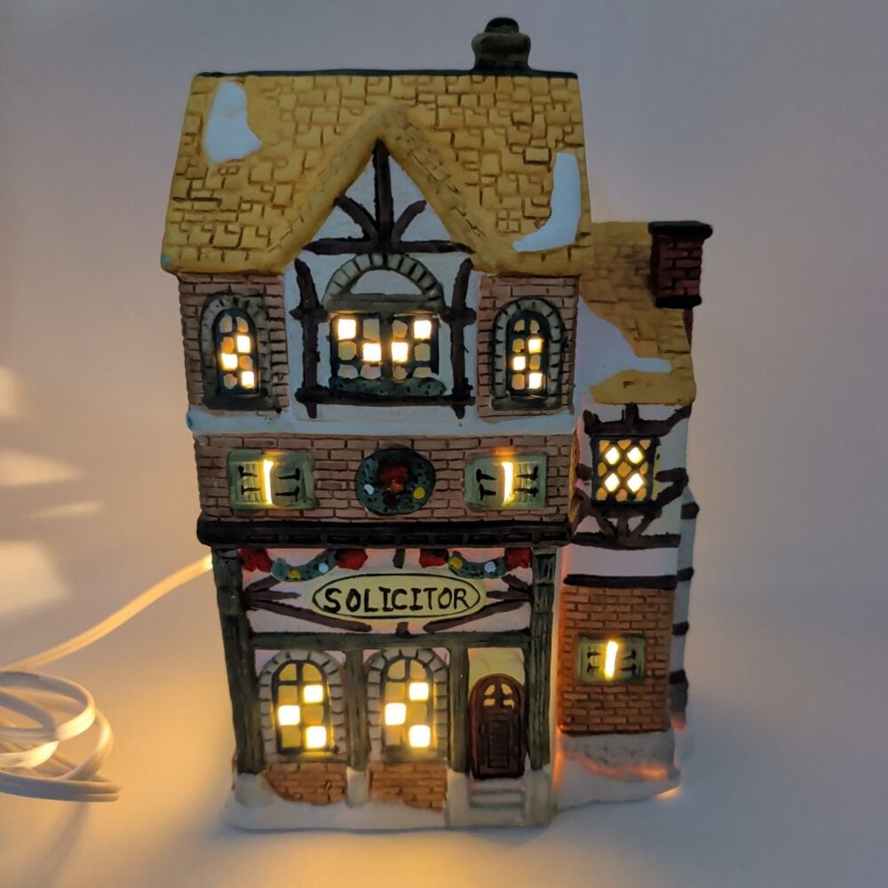 Dickens Collectables Solicitor Lighted Porcelain House Towne Series 1995
